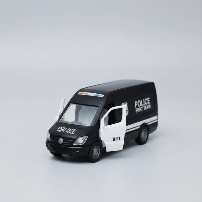 A realistic miniature&nbsp;Mercedes-Benz Sprinter Police vehicle designed for active play and collectors.
With detailed police markings and rolling wheels, this iconic emergency van sparks action-packed imagination, teamwork play, and hero-rescue stories.