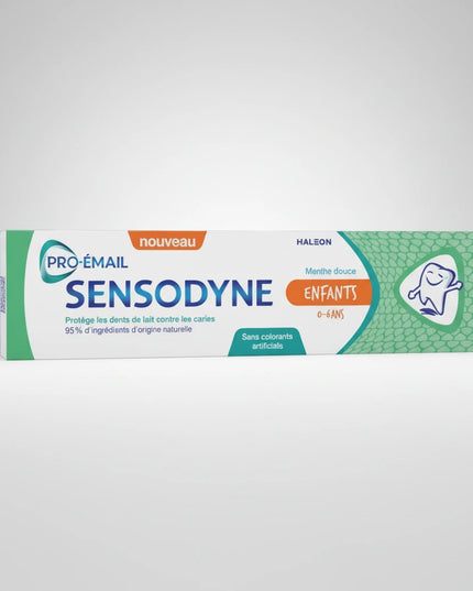 Discover Sensodyne Pro Émail Enfant Dentifrice Menthe Douce specially formulated to protect the milk teeth of children aged 0 to 6 against cavities. Its 95% natural formula strengthens enamel, freshens breath and prevents tooth sensitivity. Available in 50 ml or packs of 2, find it at the best price in your trusted online pharmacy.
