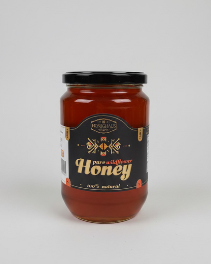 Honinghaus 100% Natural Linden Honey is a premium, single-flower honey known for its light golden color, delicate floral aroma, and naturally soothing properties. Sourced from linden blossoms, this honey is valued for its gentle taste, smooth texture, and traditional wellness benefits. Perfect for tea, baking, daily immune support, or as a natural sweetener