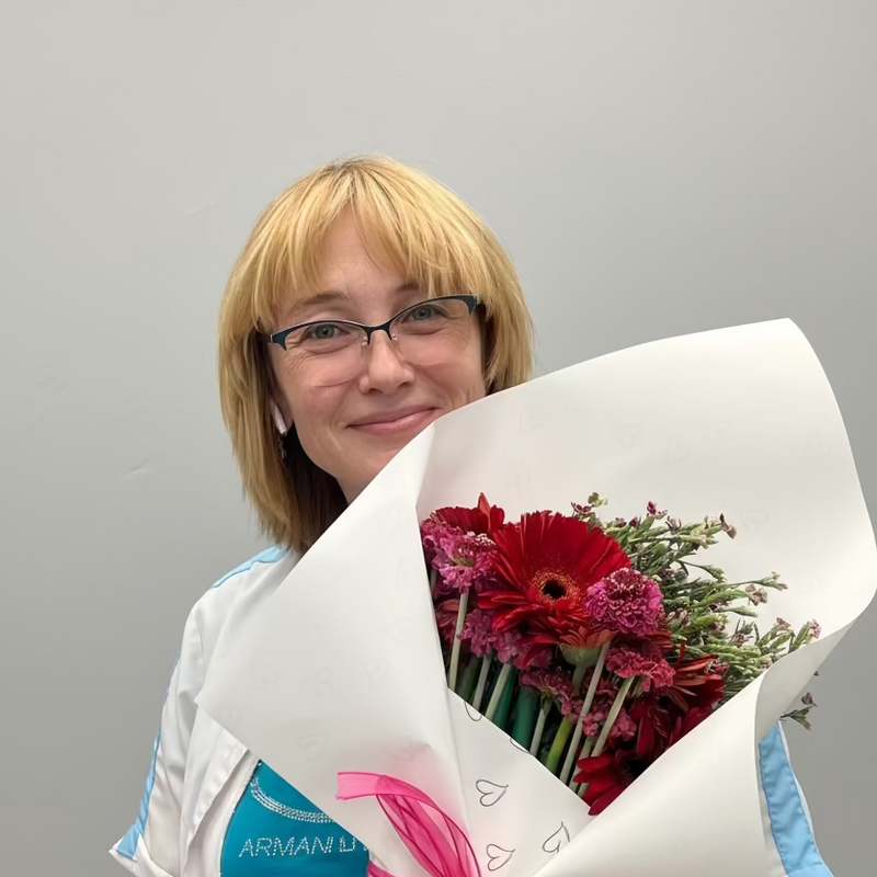 Ruslana, PharmD, Co-Founder and Licensed Pharmacist at Lotus Pharmacy
