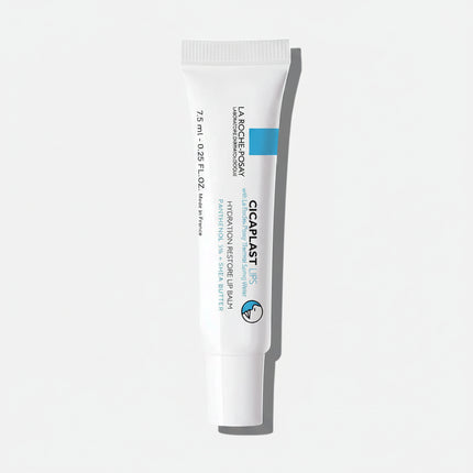 La Roche-Posay Cicaplast Lips Hydration Restore Lip Balm is a dermatologist-tested, repairing lip treatment formulated for dry to extra dry and sensitive lips. It helps restore the lips’ protective barrier while providing long-lasting moisture and soothing comfort.