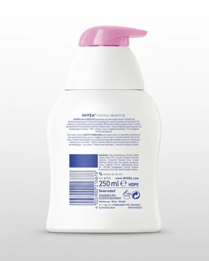 NIVEA Intimo Washing Lotion Sensitive is a mild cleansing lotion specially developed for delicate and sensitive intimate skin. Its fragrance-free, soap-free, and alcohol-free formula helps maintain the natural pH balance while supporting the skin’s protective barrier.