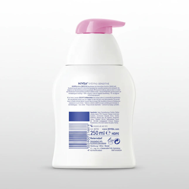NIVEA Intimo Washing Lotion Sensitive is a mild cleansing lotion specially developed for delicate and sensitive intimate skin. Its fragrance-free, soap-free, and alcohol-free formula helps maintain the natural pH balance while supporting the skin’s protective barrier.