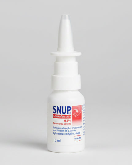 Snup® Nasal Spray 0.1% is a fast-acting nasal decongestant formulated to relieve&nbsp;runny nose and nasal congestion caused by colds or allergies. It combines xylometazoline with Icelandic sea water to reduce swelling of the nasal mucosa while gently supporting natural moisture balance.