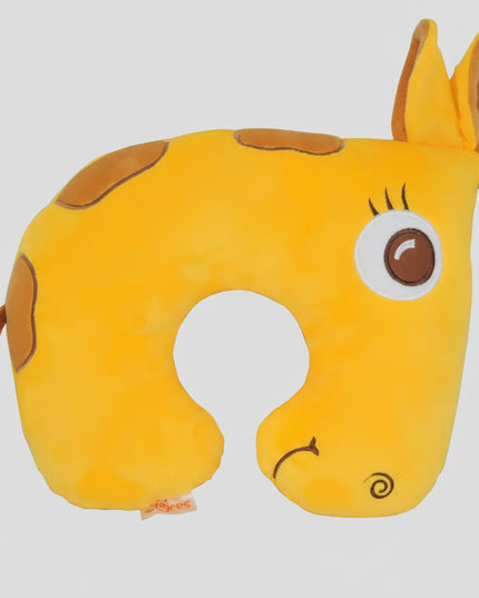 Soft, adorable, and perfect for on-the-go snuggles!
This sweet giraffe-shaped travel pillow gently supports your child’s neck and head to make naps during travel cozy, peaceful, and comfortable 