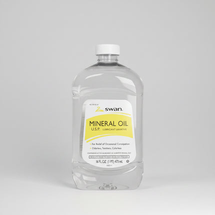 Swan Extra Heavy Mineral Oil Lubricant Laxative is a gentle lubricant laxative designed to help relieve occasional constipation. Unlike stimulant laxatives, mineral oil works by coating the stool and bowel lining, helping retain moisture in the stool and making bowel movements easier to pass. It is intended for short-term relief of occasional constipation and typically produces results within 6 to 8 hours.