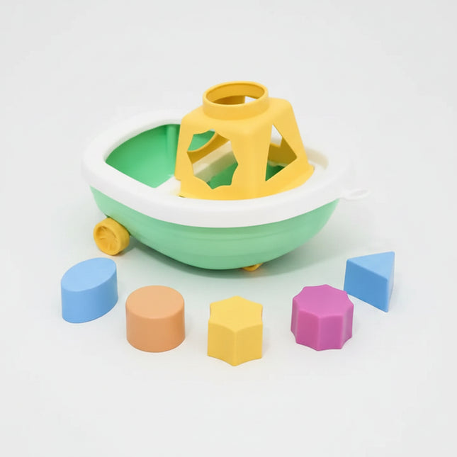 The ELFIKI Boat “Barkas” includes 6 colorful floating pieces that encourage kids to explore water play, coordination, and imagination. Perfect for bath time or pool fun — safe, cheerful, and educational at the same time.